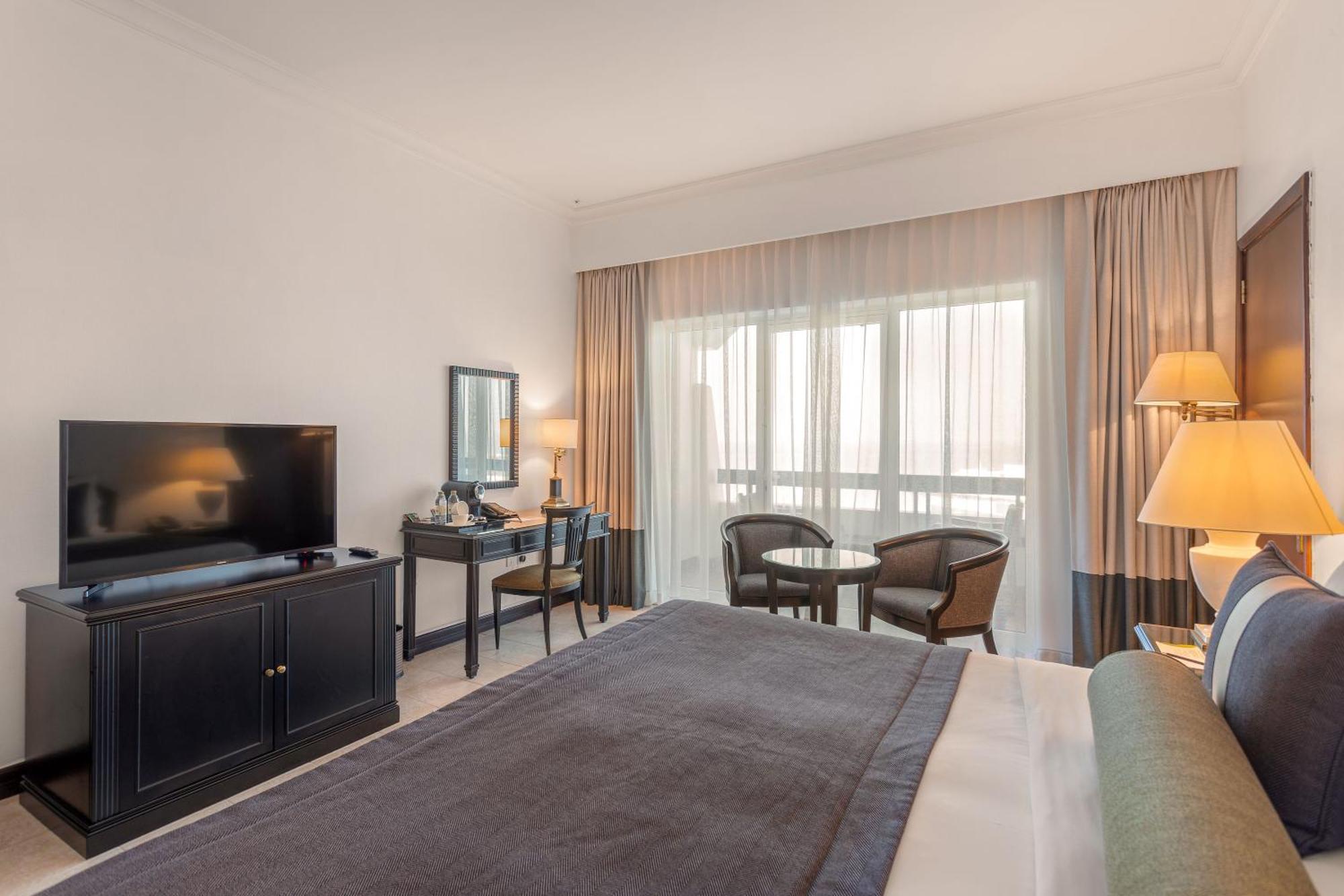 Ajman Hotel & Villas By Blazon Hotels Exterior foto A room at the hotel