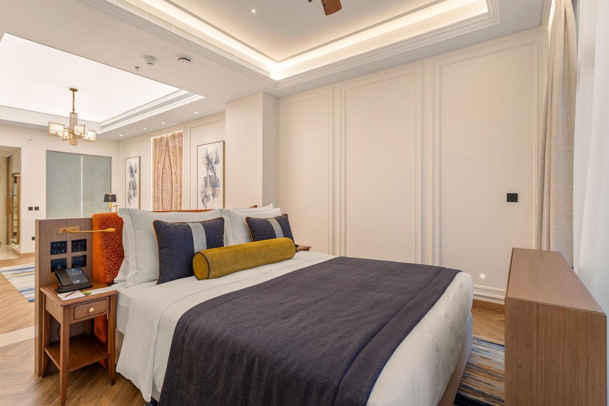 Ajman Hotel & Villas By Blazon Hotels Exterior foto A bedroom at the hotel